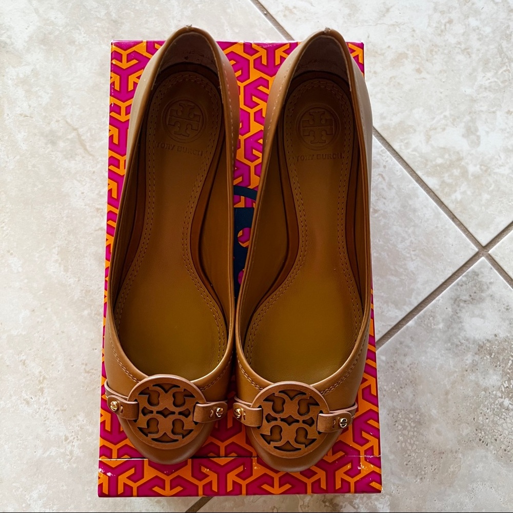 TORY BURCH Gabriel 45mm pumps in Tiramisu, with shoebox